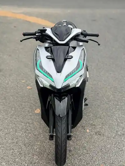 Honda Vario 150 серебристый Porsche 2021 год номер 43