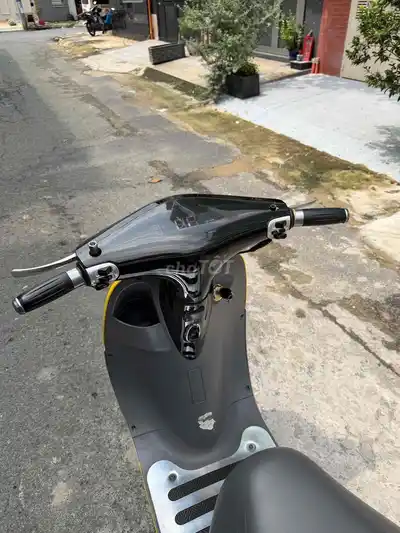 Скутер Gogo Minion 50cc желтого цвета