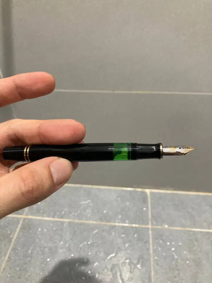 Ручка Pelikan Souverän M400
