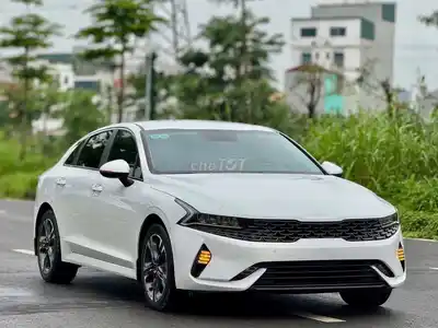 Kia K5 2.0 Luxury 2026 1000 км Белый