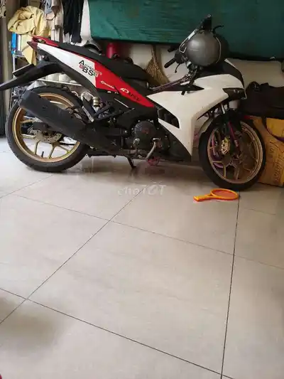 Yamaha Exciter 2017 белый с красным