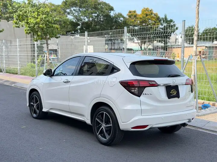 Honda HRV Prestige 2020 белый, автоматическая КПП