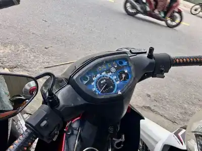 Yamaha Sirius RC 2013 черно-красный