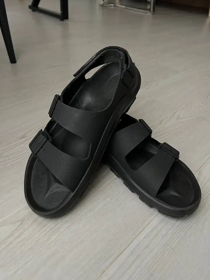 Машинка Moser 1430, штатив, наушники Pioneer, Apple Watch, Birkenstock