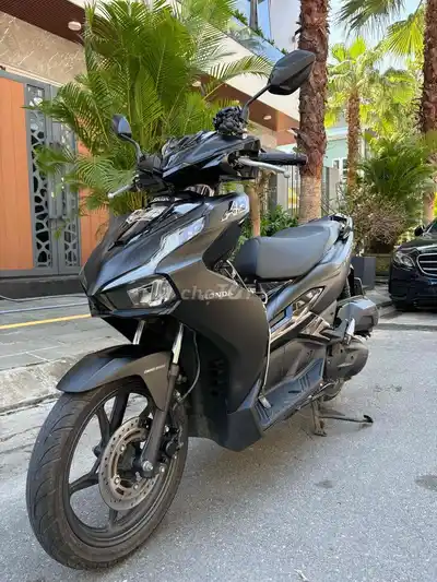 Honda Air Blade 2023 30000 км чёрный