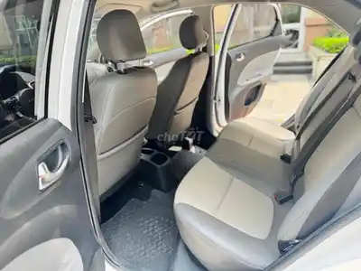 Kia Soluto 2022 белый 79 000 км