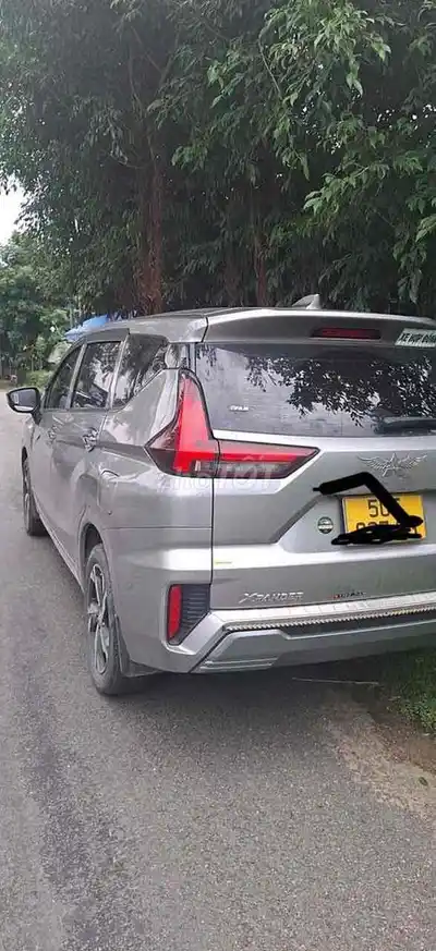 Mitsubishi Xpander Premium 2022 Серый