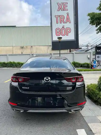 MAZDA 3 1,5 Л РОСКОШНЫЙ КРАСИВЫЙ АВТОМОБИЛЬ 2023 ГОДА, МЕНЕЕ 9000 КМ