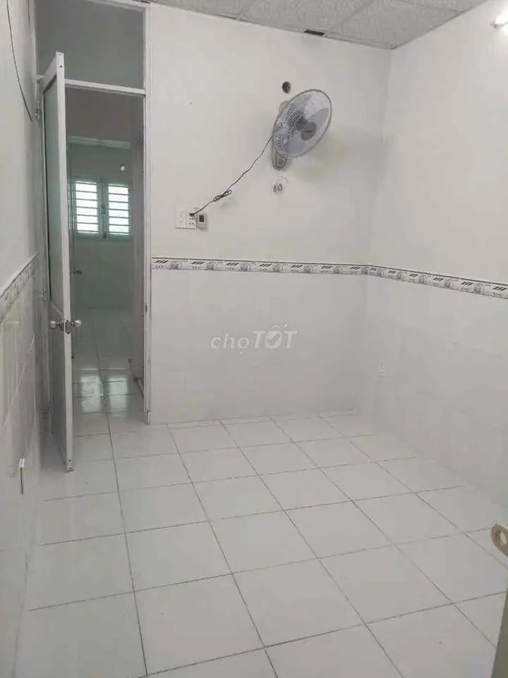Аренда дома в переулке для мотоцикла 3х15м, улица Cach Mang T8