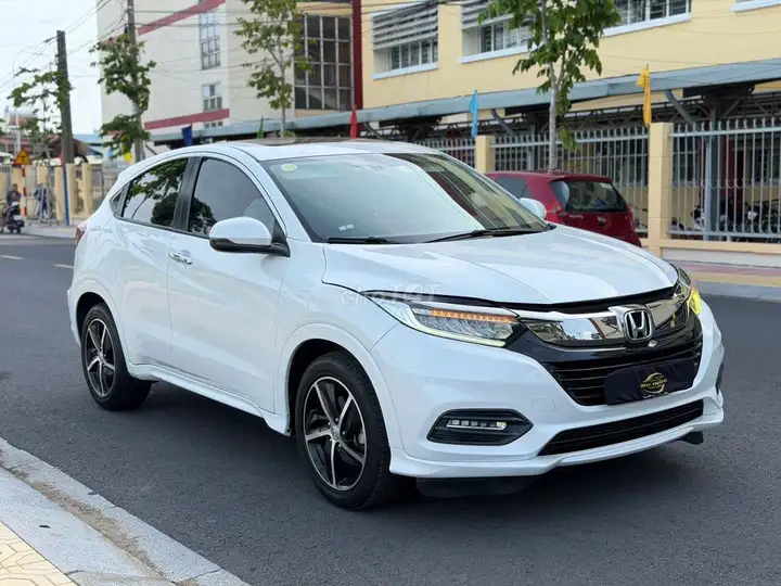 Honda HRV Prestige 2020 белый, автоматическая КПП