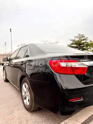 Toyota Camry 2.0E 2013 Черный 120 000 км