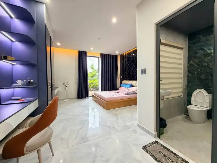 Дом 3 этажа 3 спальни 4 санузла 90 м²