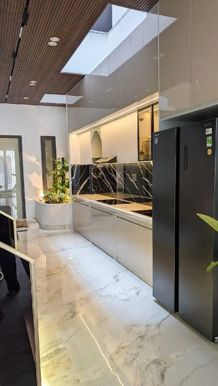 Дом 3 этажа, 3 спальни, 65 м²