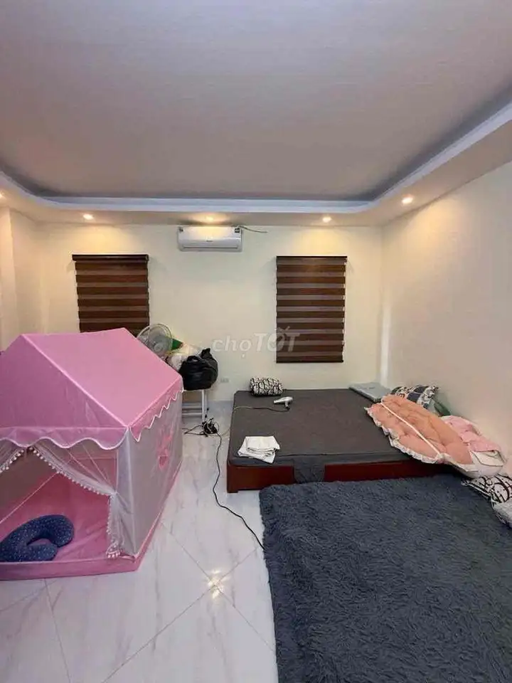 Сдается новый дом в Ме Три, 45 кв.м, 5 этажей, 4 спальни, с мебелью