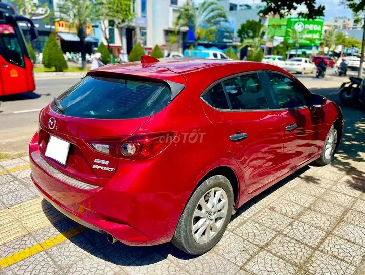 Mazda Mazda 3 1.5 AT Sport 2019 Красный 70000 км