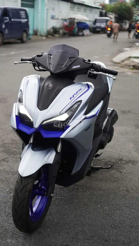 Yamaha NVX V3 SP белый, синий, 500 км