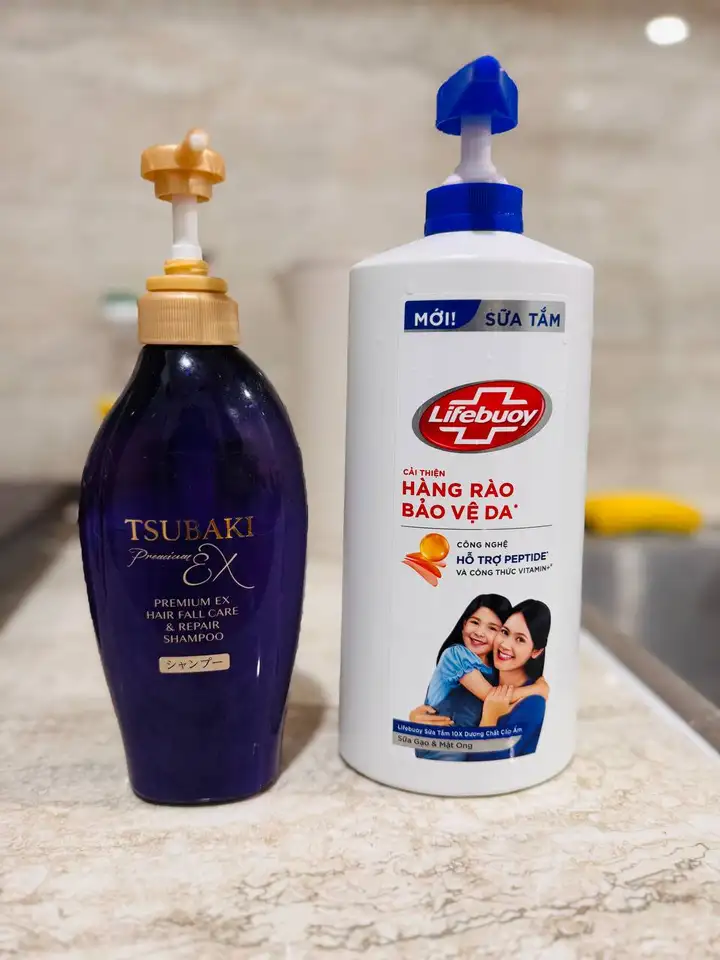 Шампунь TSUBAKI Premium EX Hair Fall Care & Repair и гель для душа Lifebuoy Sữa Tắm