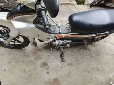 Yamaha Jupiter 2004, серый, полуавтомат