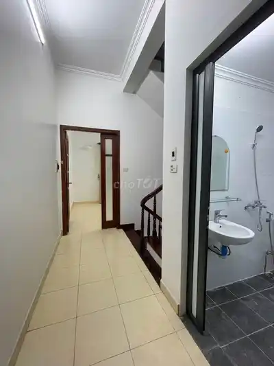 Дом 50м² на 4 этажа, переулок 29 Дить Вонг, Кау Жай