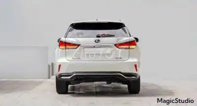 Lexus RX 350L 2020 — 2,848 млрд донгов
