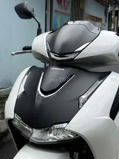 Мотоцикл Honda SH 125i ABS 2026 Бело-черный пробег: 800 км