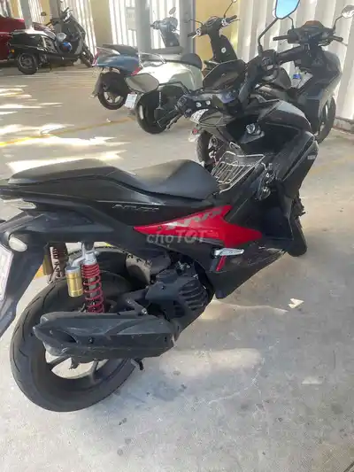 Yamaha NVX 155cc 2023 красно-черный