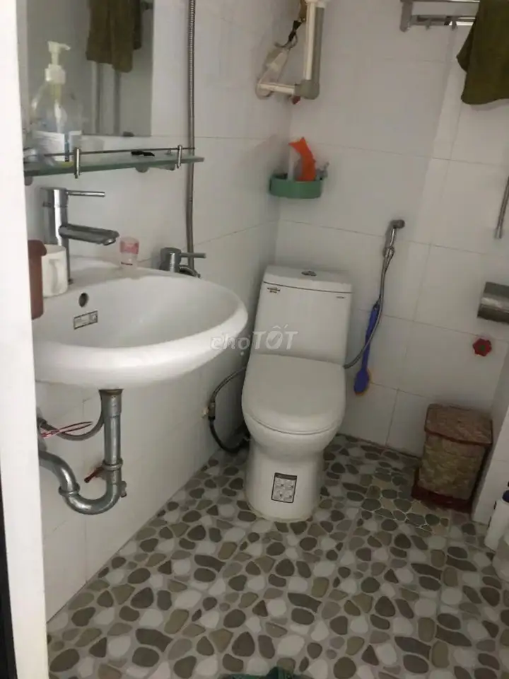 Сдается дом целиком, переулок 21 Тхань Ам, район Вьет Хынг, Ханой