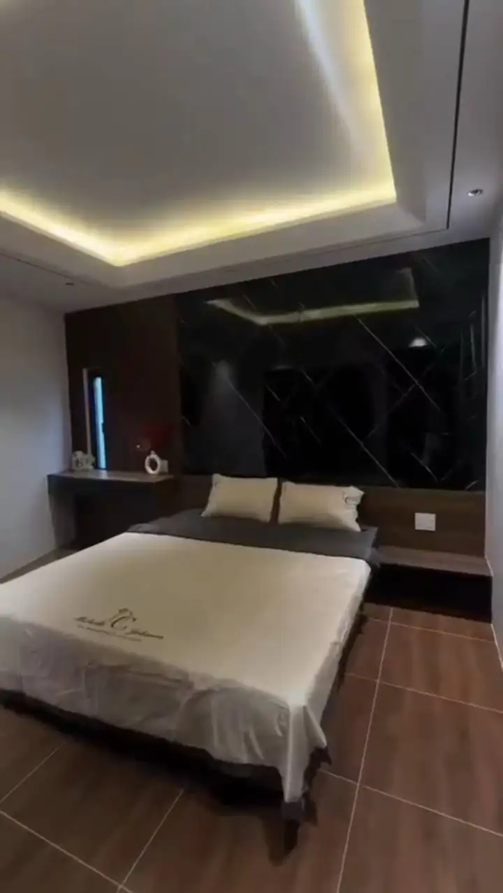 Аренда дома 3 этажа, 3 спальни, 4WC, 60м2