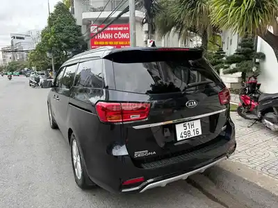 KIA Sedona 2020 максимальная комплектация дизель черно-синий