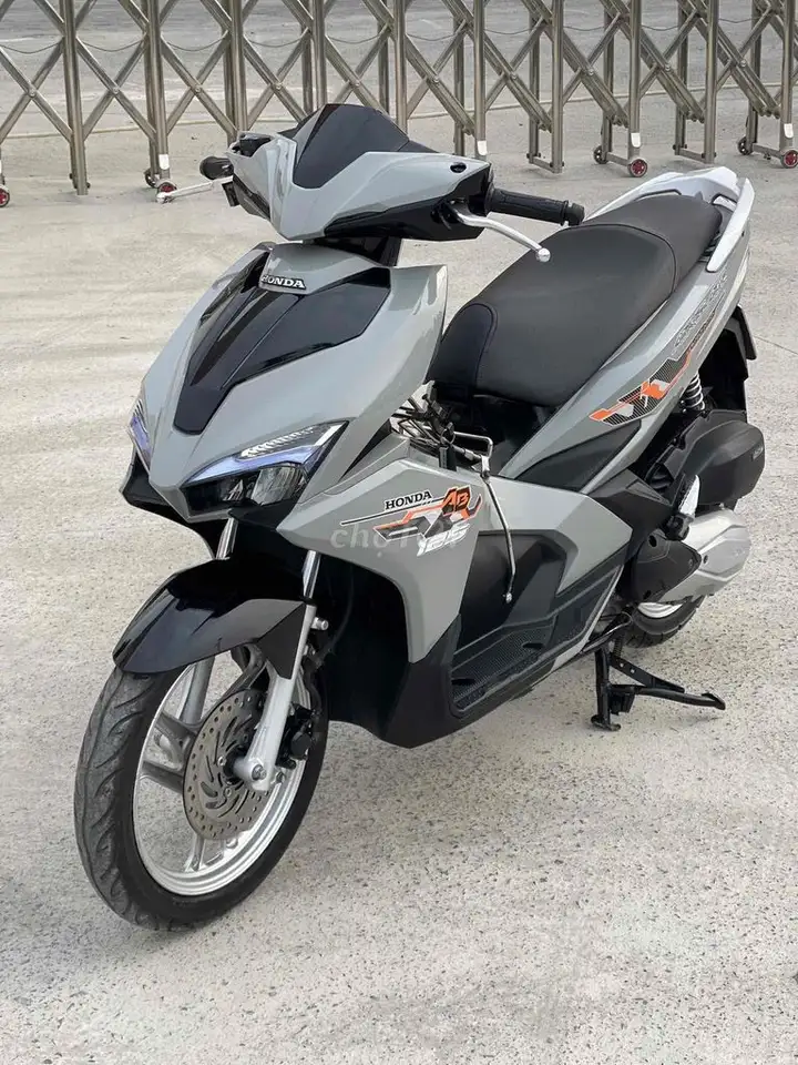 Honda Airblade 125cc, состояние 98%, умная блокировка