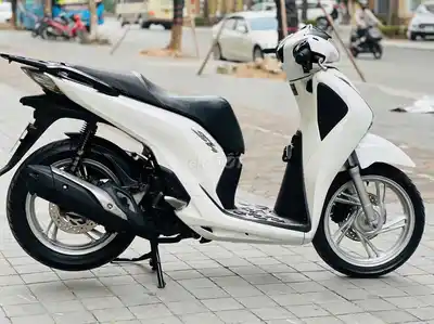Honda SH 125cc в отличном и ухоженном состоянии