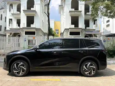 VinFast Limo Green 2025 с безлимитной зарядкой