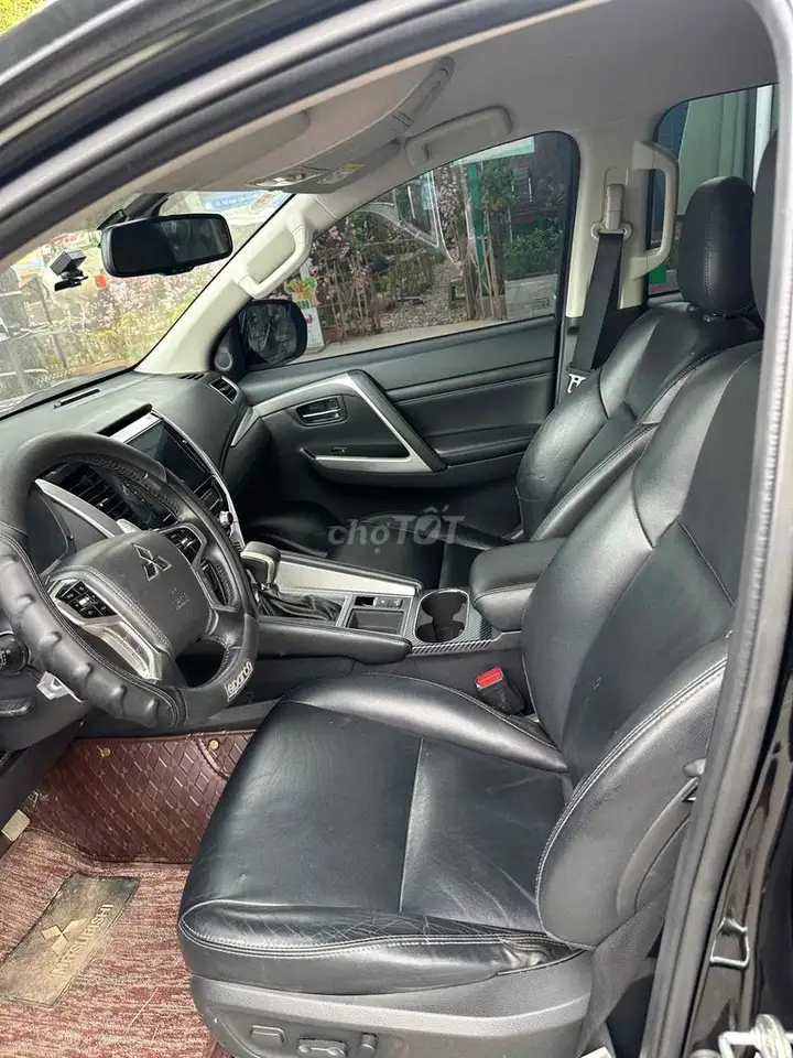 Mitsubishi Pajero Sport 2021, 2WD, черный