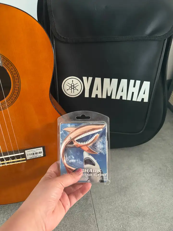 Гитара YAMAHA
