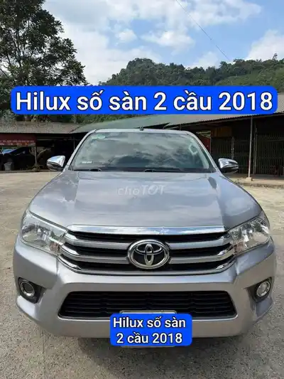 Toyota Hilux 2018 G МКПП 4x4 одометр 83 000 км Серебристый