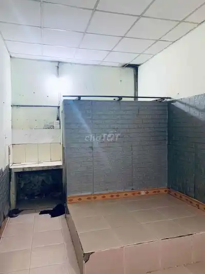 Дешевая комната рядом с промзоной Hoa Khanh