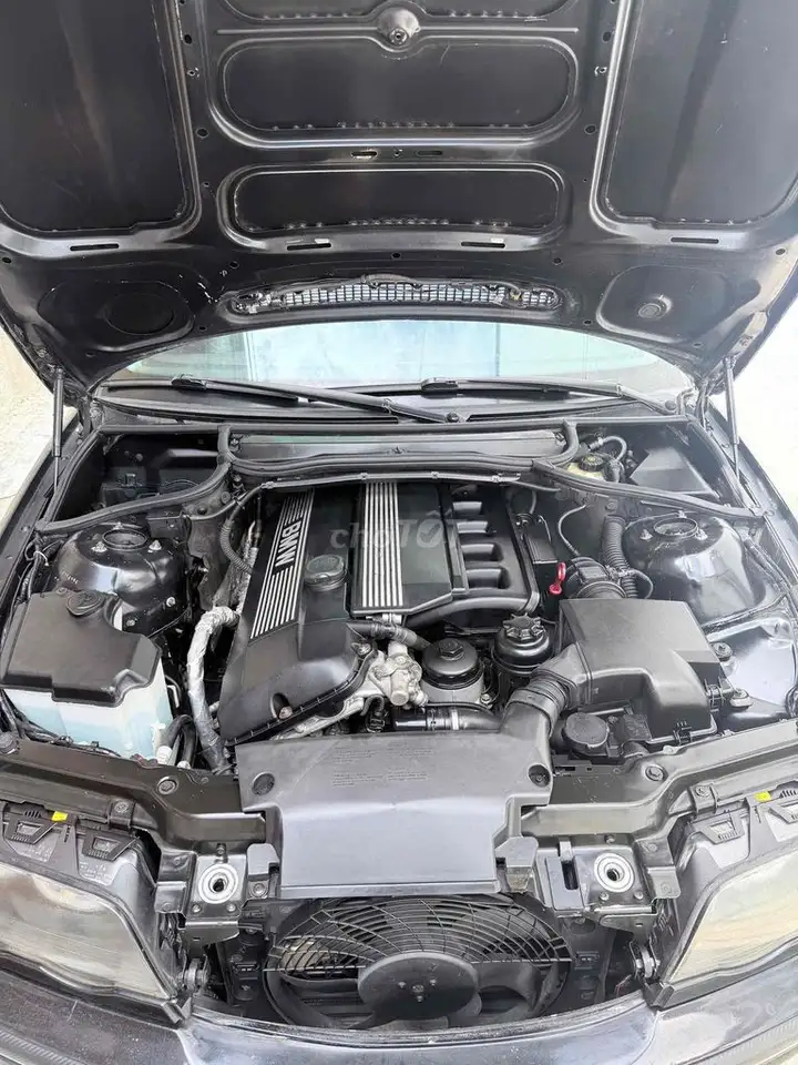 BMW E46 323i МКПП черный 5 мест