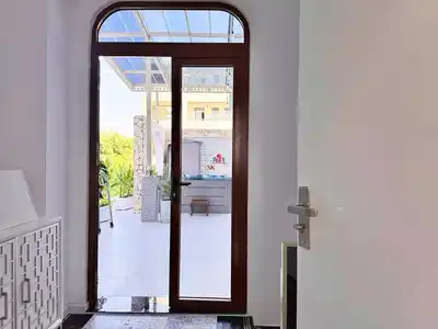 Пентхаус 100м², 2 спальни, терраса, джакузи