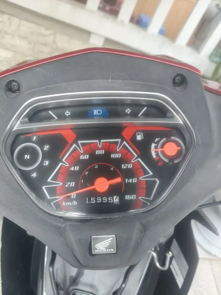 Honda Blade race