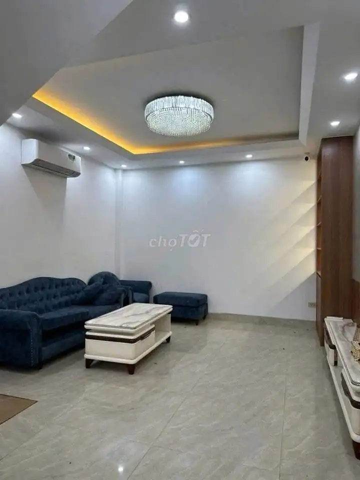 Дом в переулке 31 Хоангкау, 70м², 4 этажа, машина у двери