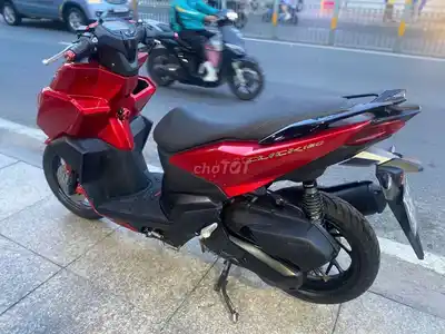 Honda Vario 160 2023 красный, состояние 90%