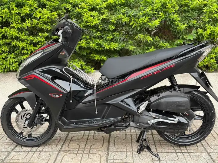 Honda Airblade 125 Fi 2014, черный матовый, оригинал