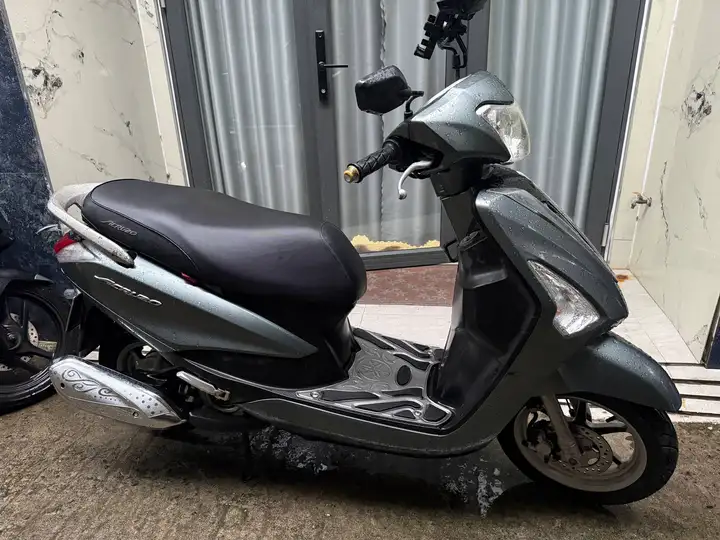 Скутер Yamaha Acruzo