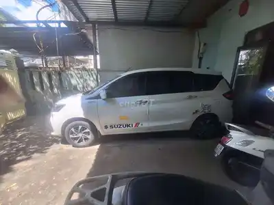 Suzuki Ertiga Hybrid 2023 белый 430000 км