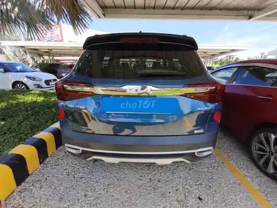 KIA Seltos 2022 1.4 Turbo Premium 47000км Синий