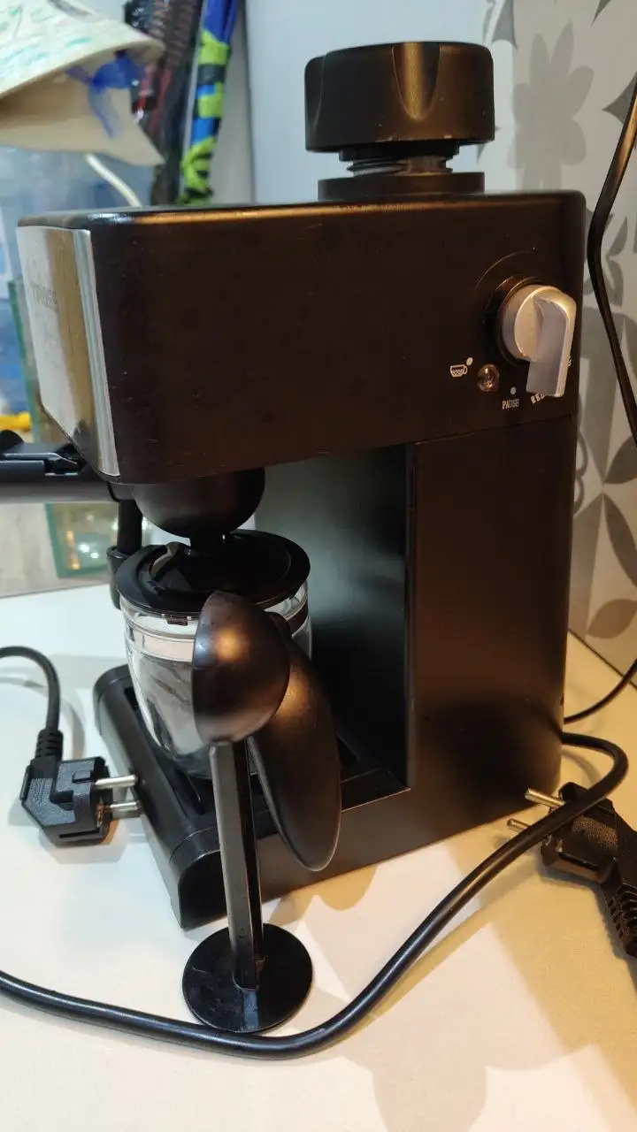 Рожковая кофеварка Tiross TS-621