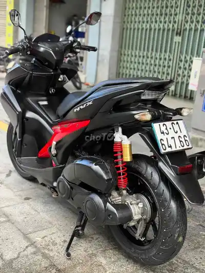 Yamaha NVX 155cc Smartkey черный, красный