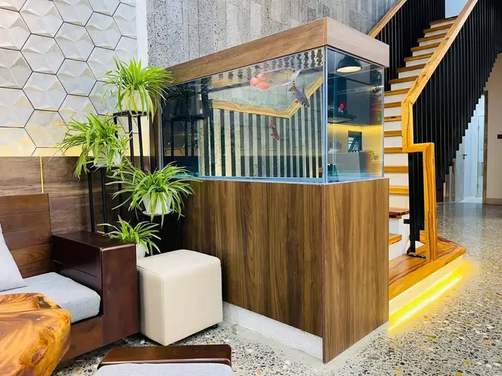 Дом 3 этажа 4 спальни 5 WC 100 м²