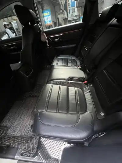 Honda CR-V 2018 L 55 000 км Белый