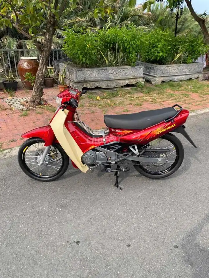Suzuki Xipo 110 красный с кремово-желтым, после полной сборки